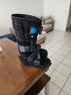 Cam Boot Large