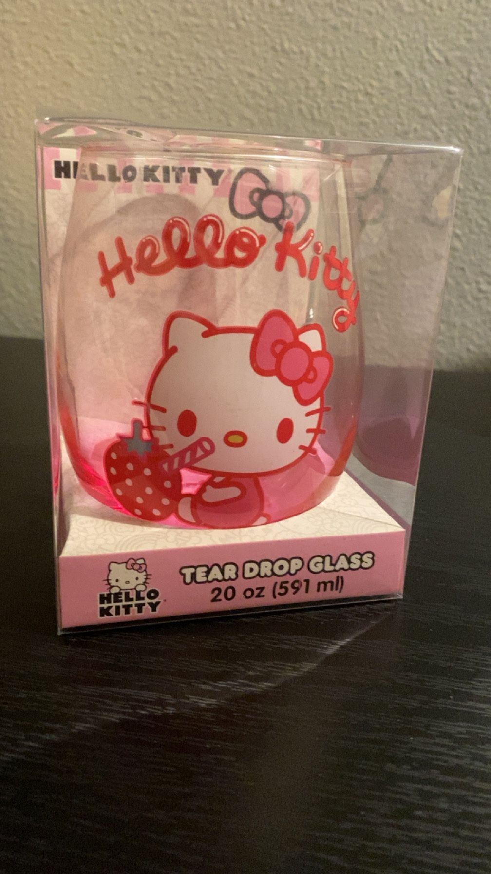 Hello Kitty 20oz Wine Glass
