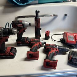 Milwaukee Tools 