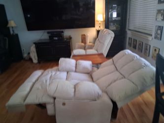 OVER-SIZED RECLINERS, NEW N UNUSED