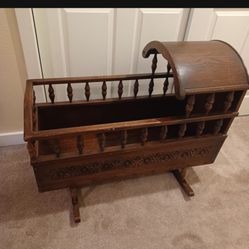 Antique Oak Cradle 