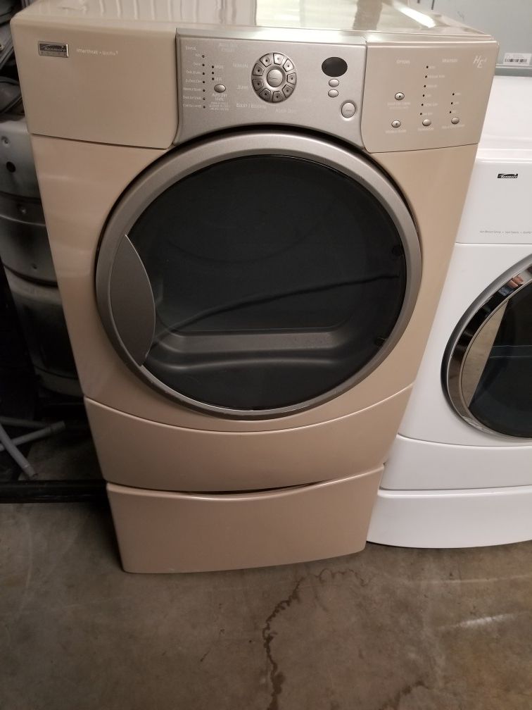 Kenmore Elite Dryer w/Pedestal