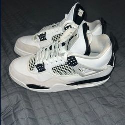 Jordan 4 Military Black 