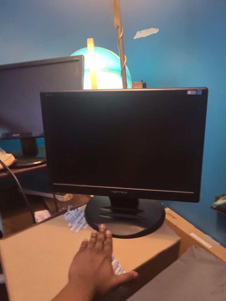 Hannis G LCD Monitor 