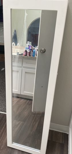 Wall mirror Vanity