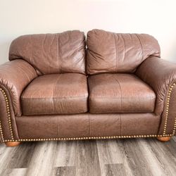 Love seat