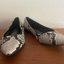 Calvin Klein Emerin Natural Snake Printed Pointed Toe Flats
