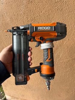 Ridgid 18 Gauge Brad Nailer