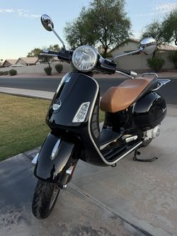 2007 Vespa GTS 250 – Only 5,013 Miles – $3,600