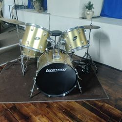 Drum Set 