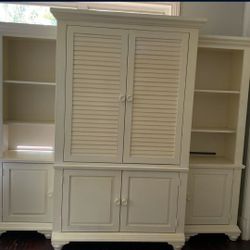 3 Piece Broyhill Cottage Entertainment Center, Storage Unit With Book Shelves