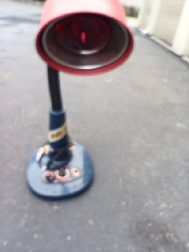 K.S. Choi 300a 250w Infrared Lamp