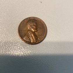 1967 Lincoln Penny No Mint Mark - RARE “WE Trust" on rim