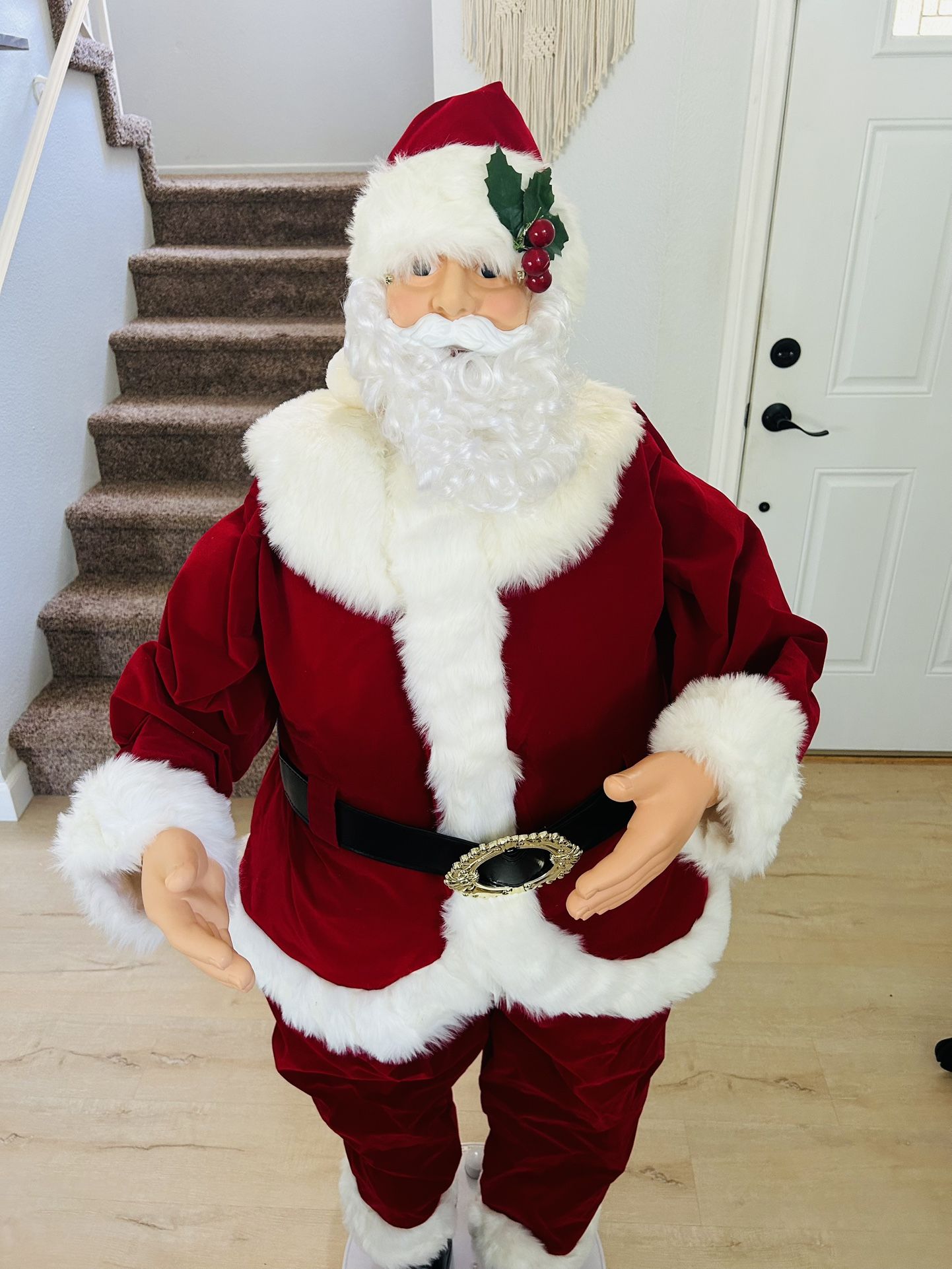 60" Animated Musical Dancing Santa - Christmas International Rare Vintage