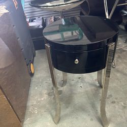 End Table /small Table 