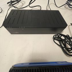 RouterCradlepoint E100 Cellular Router WiFi 5G  E100-C4D-NN Used Works Perfectly