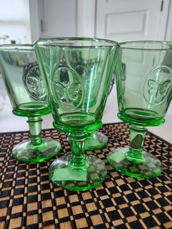La Rochere France Papillon Butterfly Green Glass Set Of 4 Wine Cups