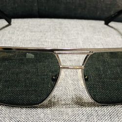 Guess brand Aviator Sunglasses