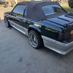 1992 FORD MUSTANG 5.0
