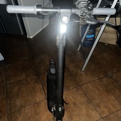 NIU KQi1 Pro Electric kick scooter