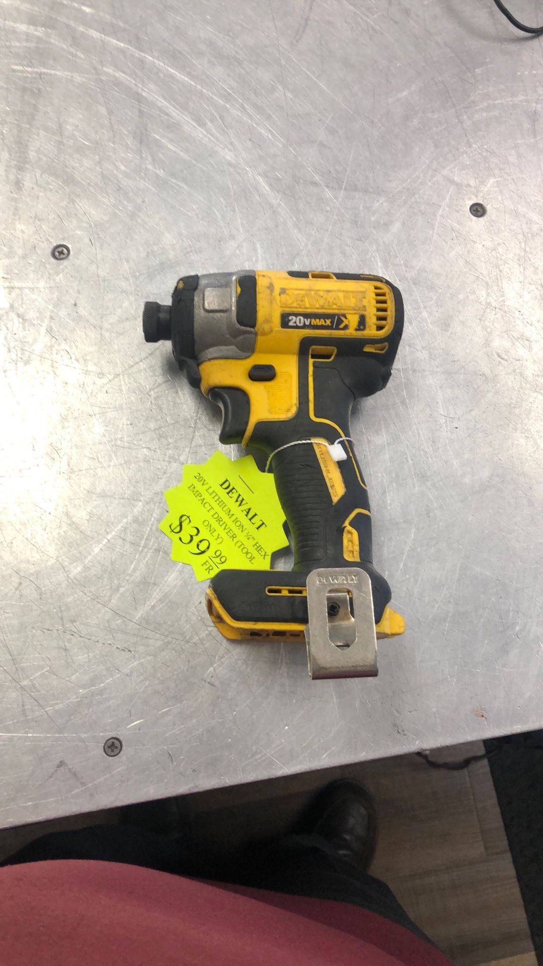 1003 Dewalt DCF887 20v Lithium Ion 1/4” Hex Impact Driver (Tool Only) 529086