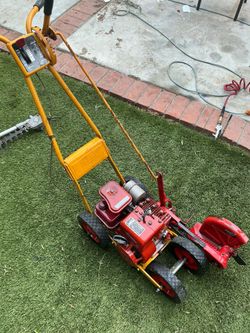 EDGER BRIGGS & STRATTON COMMERCIAL! TUNE UP READY! READY FOR WORK!