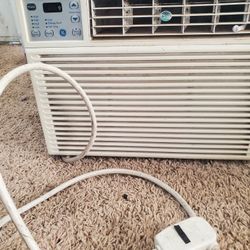 Ge Air Conditioner W/remote