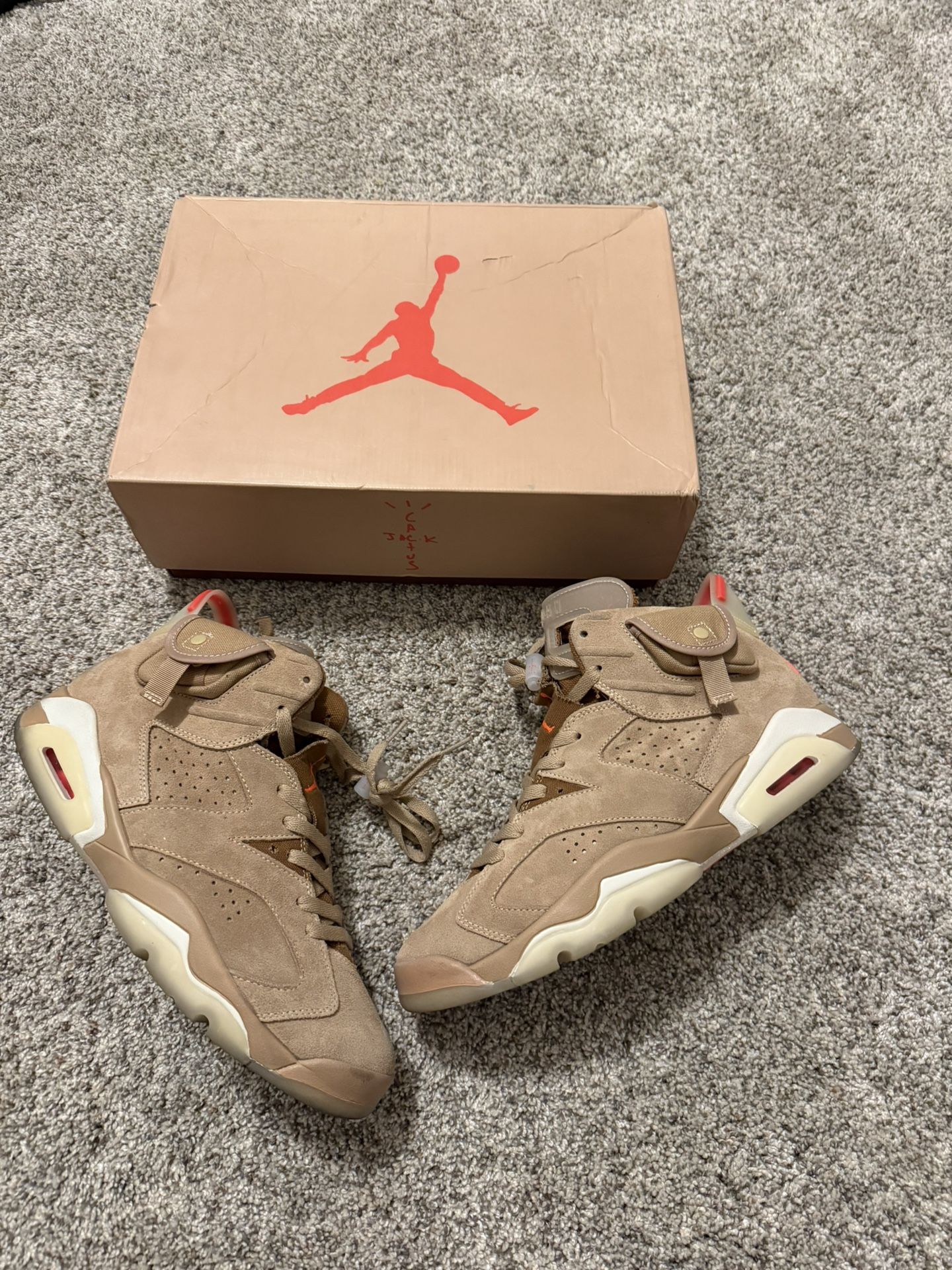Travis Scott 6s