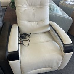 Genuine Leather Power Recliner，$320