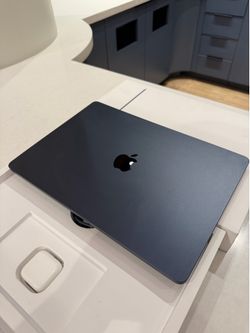 Apple Macbook Air 15-inch M5 chip