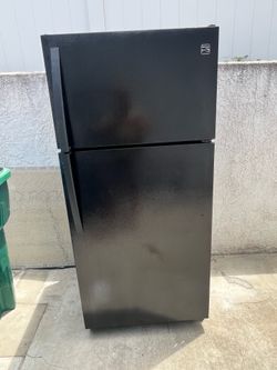Kenmore refrigerator freezer