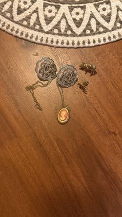 Jewelry Lot