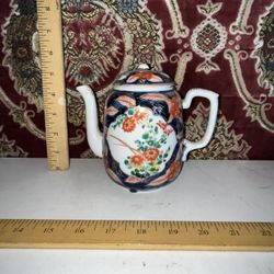 Antique Japanese Imari Porcelain Teapot Circa 1875