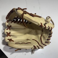 Rawlings 11.75'' Heart of the Hide R2G Series Baseball Glove (Left Hand Throw)