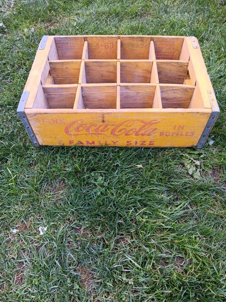 vintage 1960's Coca-Cola wooden 12 family size bottles box