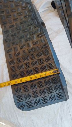 Rubber Stair Treads Non Slip Outdoor/Indoor 30" x 10" 6-Pack__new