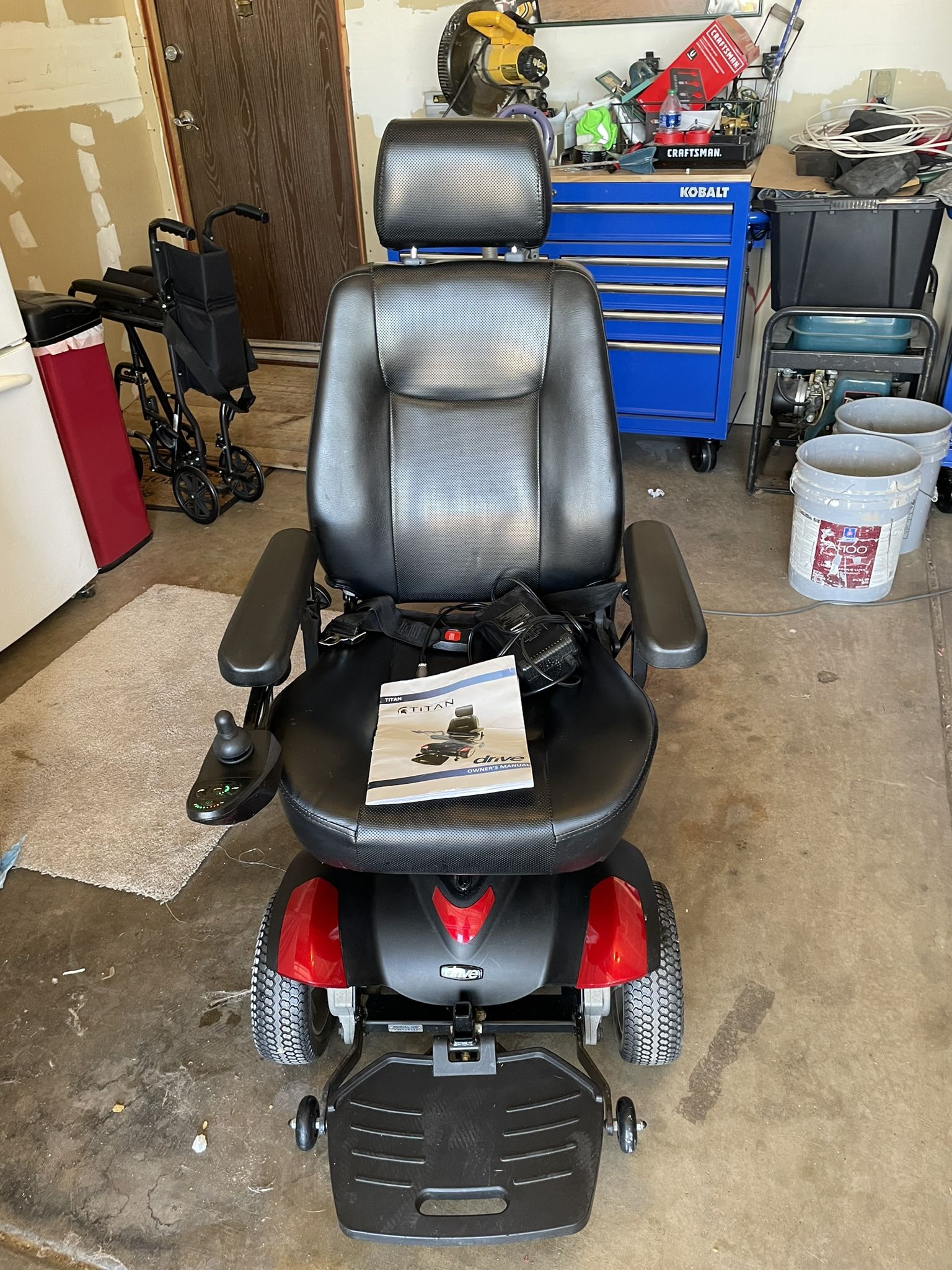 Titan electric Wheelchair