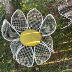 Original Vintage Mid-Century Daisy Chair 