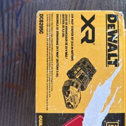 Dewalt XR 5ah Battery And Rapid Charger