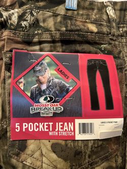 Missy oak women’s camo pants brand new with tags size 12 stretch