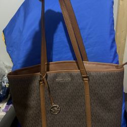 MK Purse 