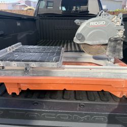 RIDGID 8” Wet Tile Saw 12 Amp – Tool Only – Usada 