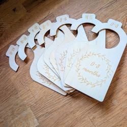 Wood Baby Hanging Clothes Dividers 
