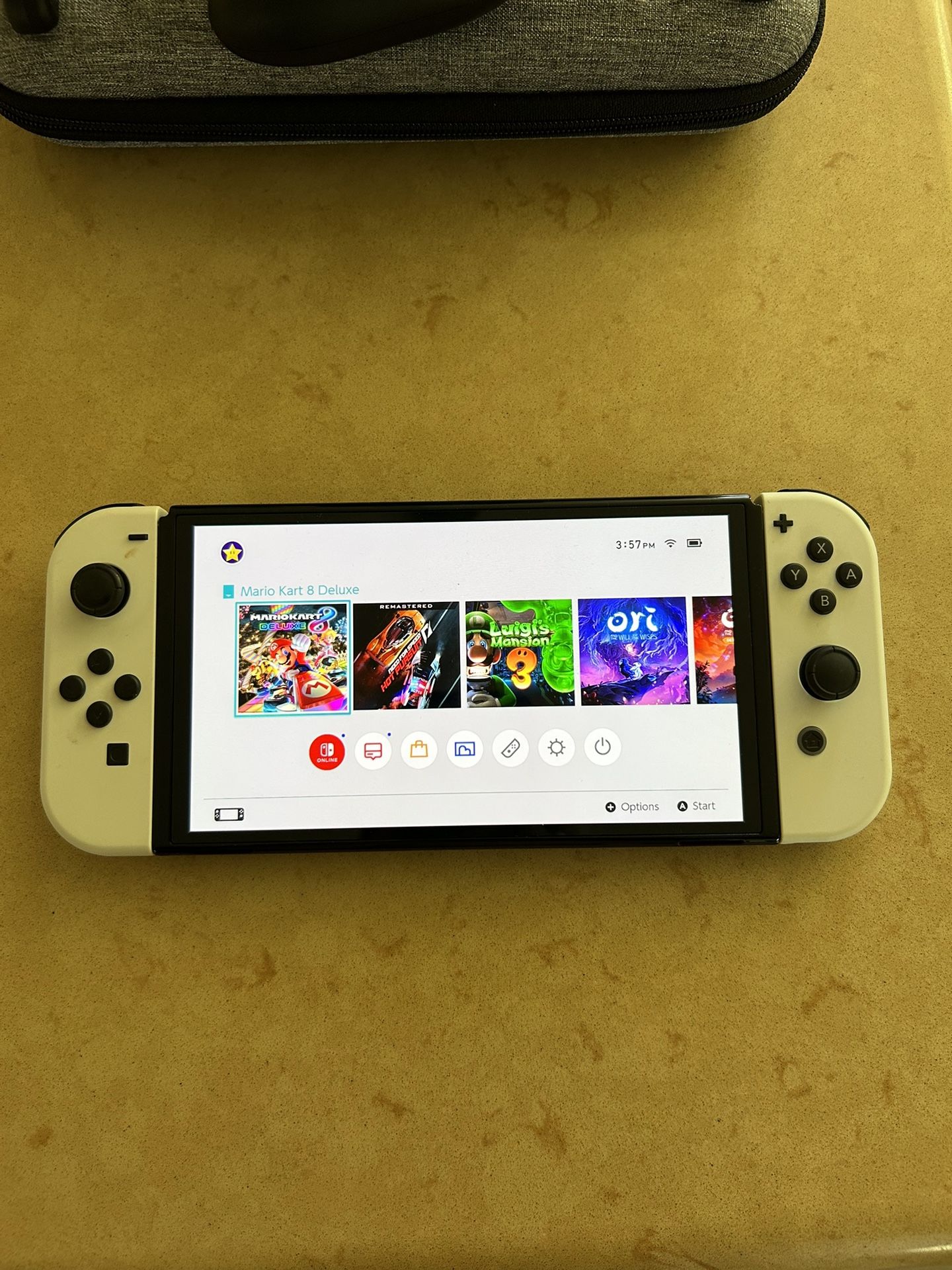 Nintendo Switch ( OLED)