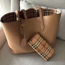 Burberry Tote And Wallet Authentic 