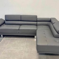 Brand New Sectional Sofa / Sofa Seccional Nuevo a Estrenar …. Fast 🚚