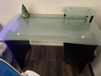 Desk With Chair
