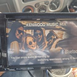 STEREO KENWOOD CD DVD AUX USB BLUETOOTH GOOD CONDICIÓN ABLO ESPAÑOL