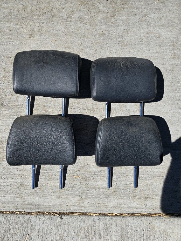 HEAD RESTRAINTS SAAB 9-3