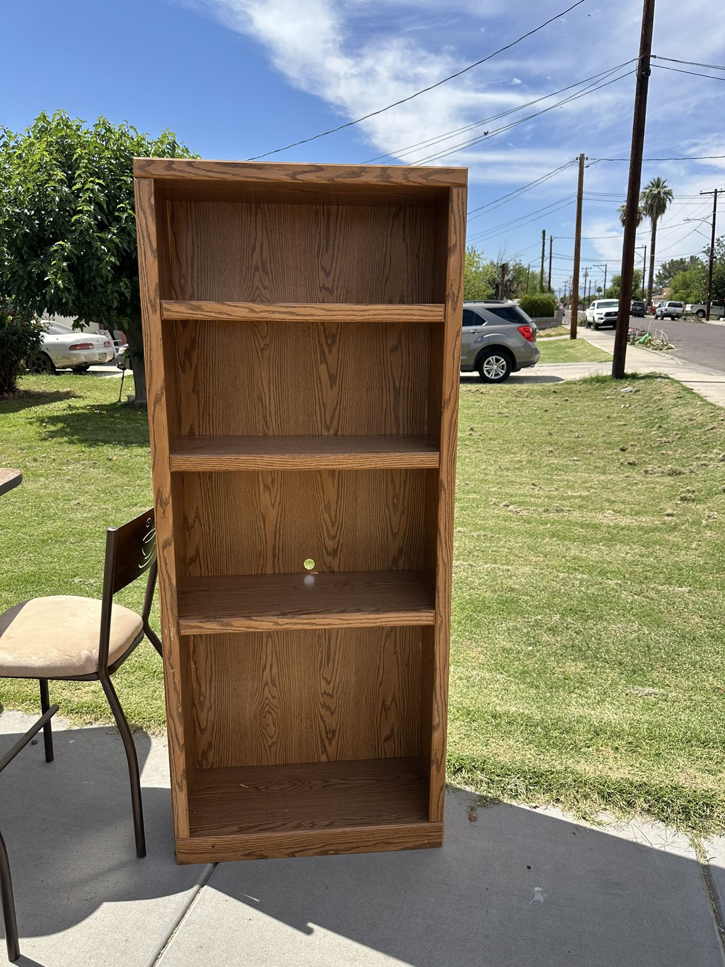 Bookshelve